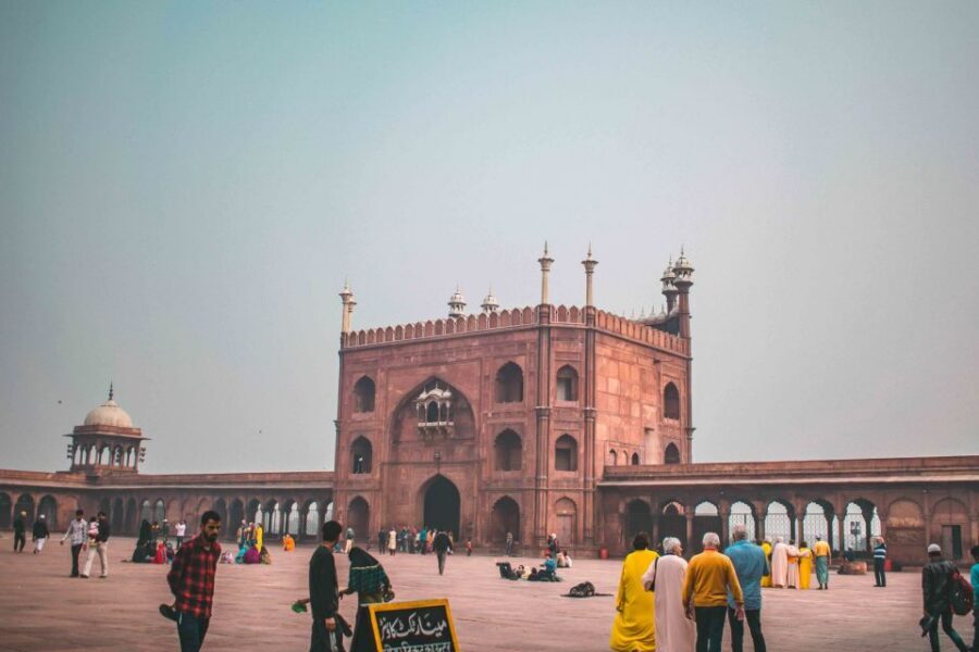 Taj & Time-Honored Delhi: A Guided 2-Day Journey - The Drive to Agra: What Evening Transfer Feels Like