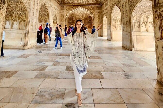 Taj Uncovered: Private Tour to Taj Mahal, Fort From Delhi By Car - The Delhi-to-Agra drive: comfort is the whole point
