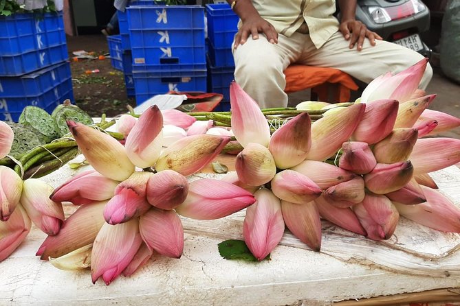Take in the Beauty of an Early Morning with Fresh Flowers - What You’ll Actually Do for 90 Minutes