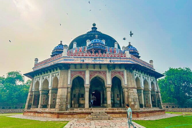 The Best of Old and New Delhi: Full-Day Private Exploration - How This Old-and-New Delhi Day Fits Together (7–8 Hours, AC Pickup, Small Group)