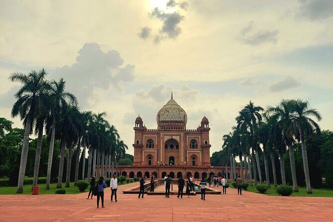 The best Private Old and New Delhi City tour in 8 Hours - Pickup, timing, and how the AC car changes your day