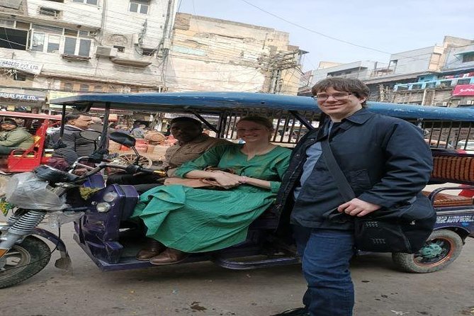 The Fabric Trail: Textile & Tailoring Tour with Expert Guide - South Delhi Fabric Hunting at Lajpat Nagar Central Market