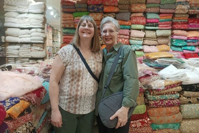 The Fabric Trail: Textile & Tailoring Tour with Expert Guide - Old Delhi Fabrics: Chandni Chowk and Kinari Bazaar