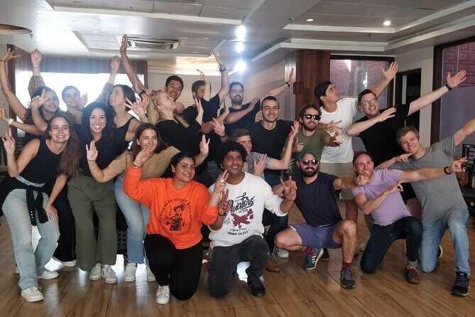 The Indian Wedding Tour : Dance, Textile, Workshops all inclusive - Bollywood Dance Workshop: Make Participation Feel Natural