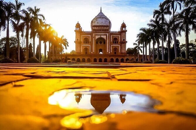 TripAdvisor Recommended: All Inclusive Half Day Delhi Tour - Stop 2: India Gate and Rajpath, where a memorial meets a main boulevard