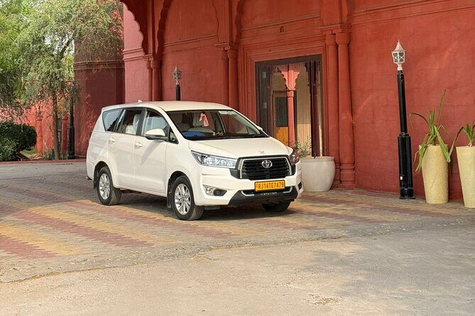 Udaipur Airport to Udaipur Hotels drop: Private Transfers - The Ride Itself: Air-Conditioning, Seatbelts, Wi-Fi, and Snacks
