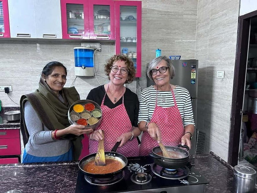Udaipur: Authentic Indian Cooking Class with Lunch or Dinner - The Meal: Lunch or Dinner You Don’t Have to Hunt For