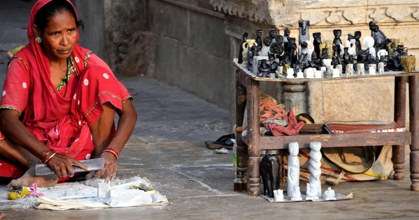Udaipur: City of Lakes Day Tour with Private Guide - Saheliyon Ki Bari: The Royal Garden You’ll Want to Slow Down In