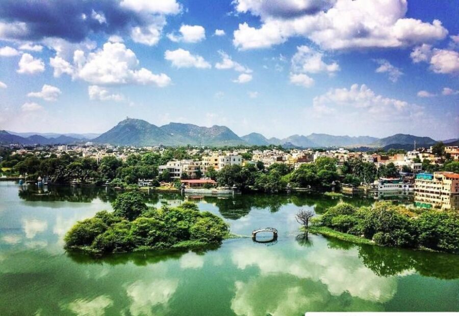 Udaipur: City Palace Museum Tour and Lake Pichola Boat Tour - Should You Book This Udaipur City Palace + Lake Pichola Tour?