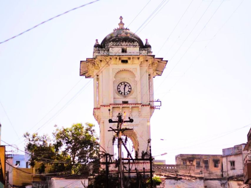 Udaipur Cultural Walking Tour with Local Snacks - Tuk Tuk Ride + Snacks + Water: Why the $16 Price Can Make Sense