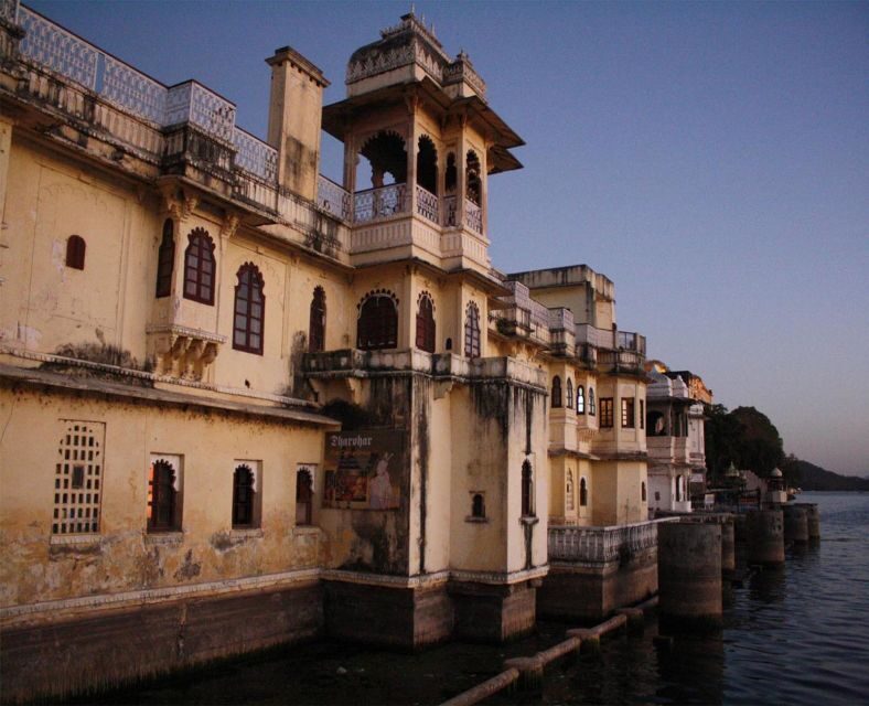 Udaipur: Evening Boat Ride with Puppet Show and Dinner - Key Points You’ll Actually Care About