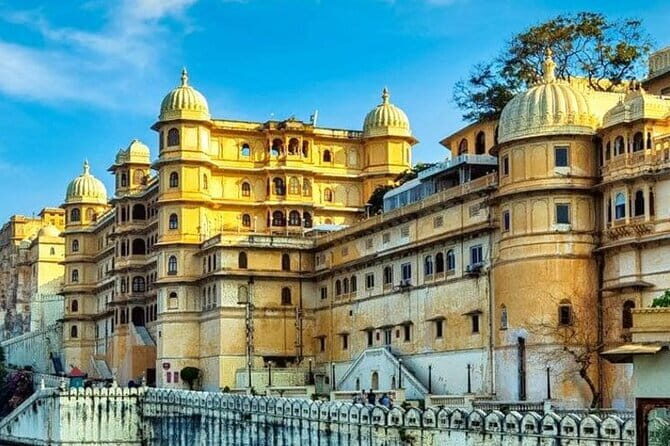 Udaipur Food Walk l Eat Just like a local - The guide: what makes Mayank-type hosting worth paying for
