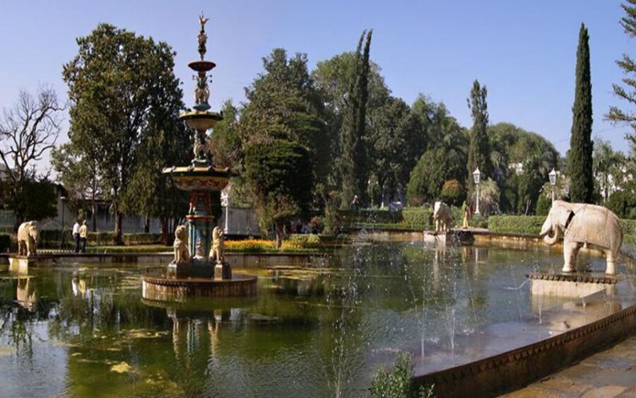 Udaipur Full-Day Private Tour with Boat Ride and Lunch - City Palace: start where the power lived