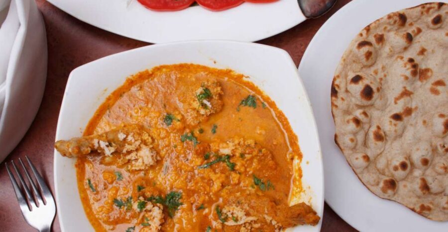Udaipur: Guided Street Food Tour with Tastings - Entering the old city on a food schedule that makes sense
