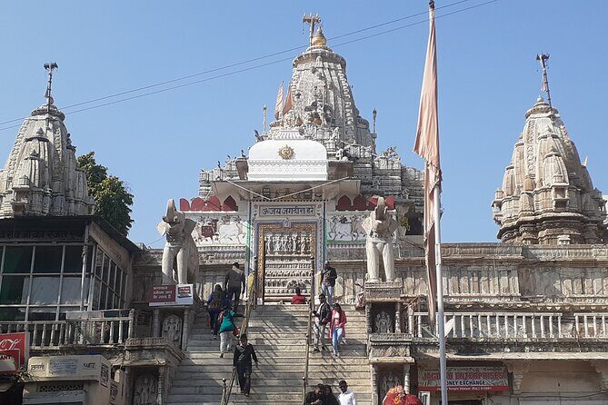 Udaipur Heritage City and Local Market Walking tour - Price and value: what $25 buys you in Udaipur