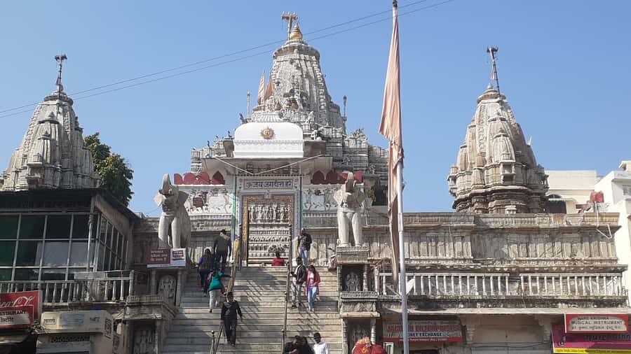 Udaipur Highlights: Private City Sightseeing guided tour - Meeting your private guide and setting expectations in Udaipur