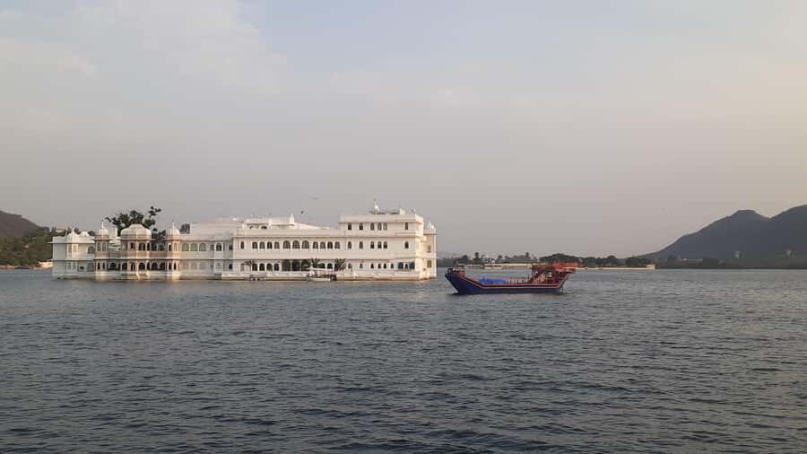 Udaipur Highlights: Private City Sightseeing guided tour - What the guide actually adds (beyond “showing you places”)