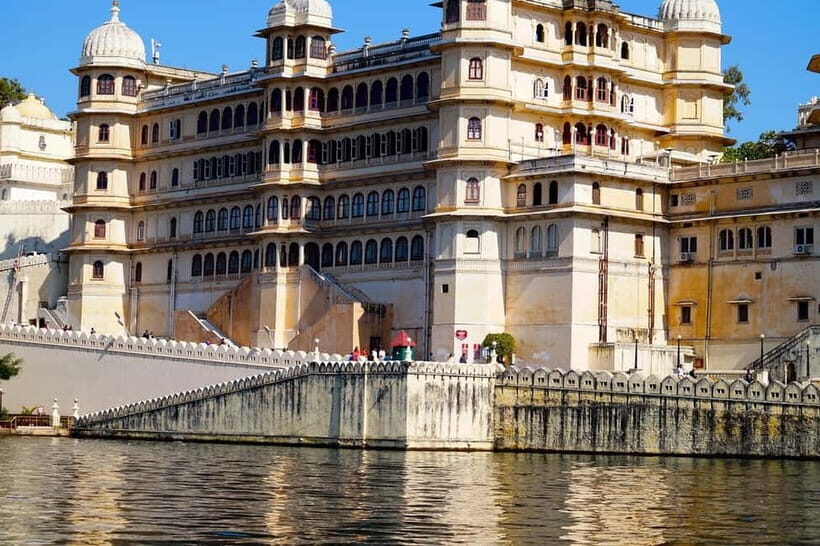 Udaipur Local Sightseeing Tour by Tuk-tuk (Rikshaw) - Karni Mata Temple sunset views by ropeway (optional)