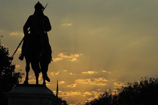 Udaipur Night Walk (2 Hours Guided Walking Tour) - Meeting point, end point, and how to plan your evening