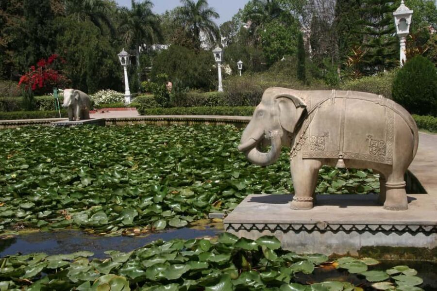 Udaipur Private Half/Full Day Sightseeing Tour by Car+Guide - Why Udaipur by Private Car Feels Like a Better Use of Time