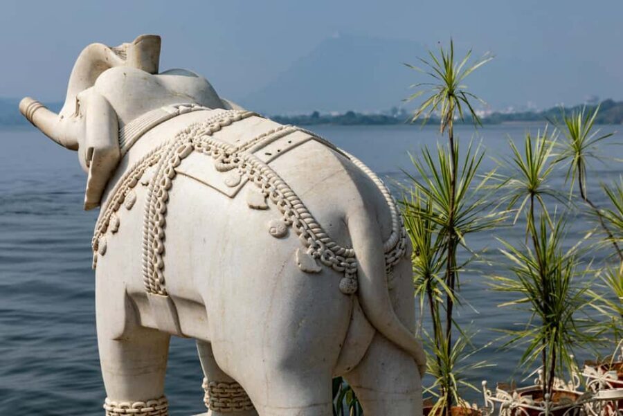 Udaipur Private Half/Full Day Sightseeing Tour by Car+Guide - City Palace Udaipur: Hill Views, Photo Fees, and What to Focus On