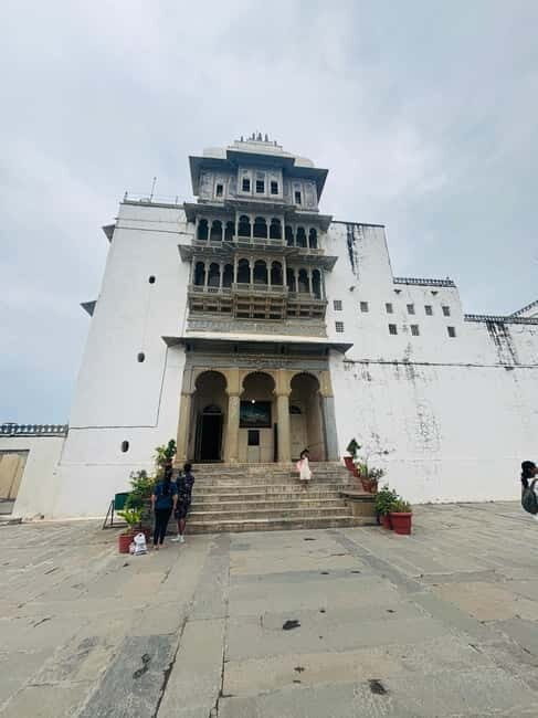 Udaipur: Sajjangarh Monsoon Palace Day Trip with Tickets - Who This Day Trip Fits Best