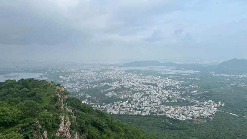 Udaipur: Sajjangarh Monsoon Palace Day Trip with Tickets - Entering Monsoon Palace: Your Ticket Plan (Skip the Line)