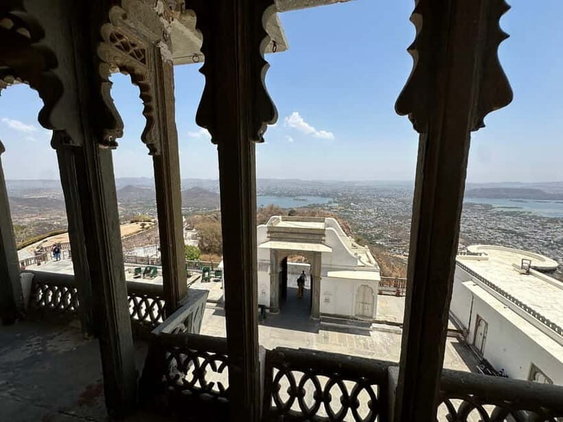 Udaipur: Sajjangarh Monsoon Palace Day Trip with Tickets - Timing Matters: Sunset Views vs Rainy-Day Reality