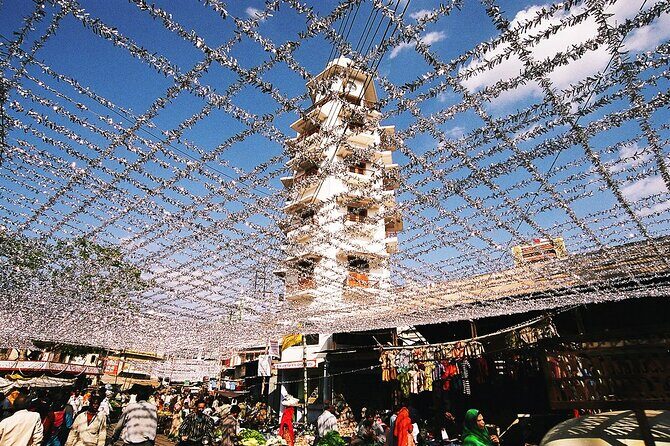 Udaipur Shopping Tour with Pickup and Drop Off - Gangaur Ghat and Hathipole: Souvenirs, Crafts, and Where Bargaining Fits
