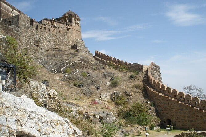 Udaipur to Kumbhalgarh and Ranakpur Full-Day Tour with Lunch - Who this private tour taxi trip is best for