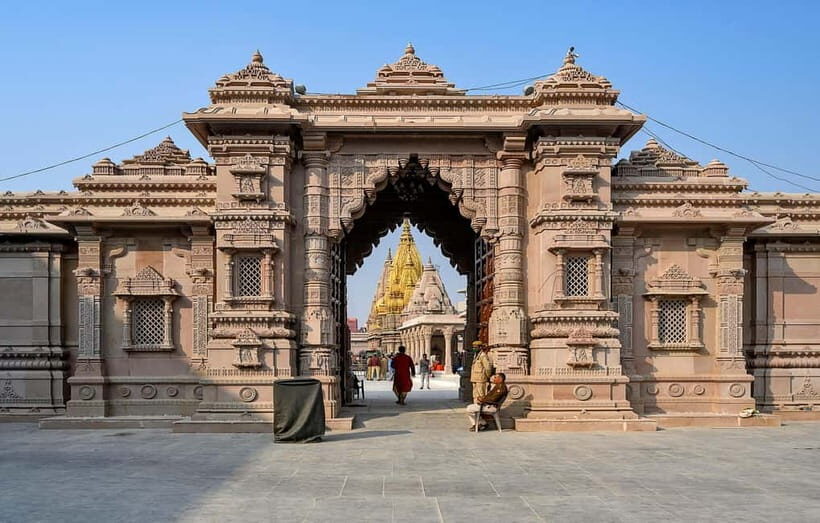 Varanasi: All-Inclusive Private Full or Half Day Trip - Sarnath: Dhamekh Stupa and the museum (watch for Friday)