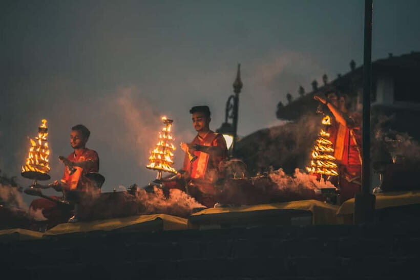 Varanasi: City Highlights of the Day Tour & Ganges Dirfting - Sunrise on the Ganges: Boat Ride and Morning Rituals