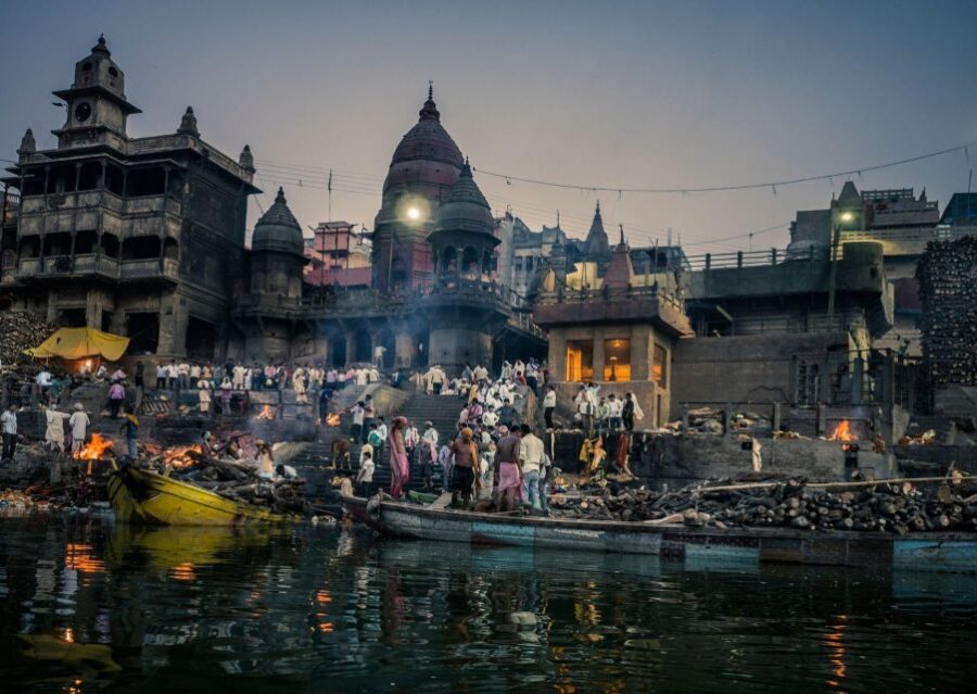Varanasi: Cycle of Life, Death, and Rebirth Guided Tour - When your guide adds extras: university stops and Ganga Aarti