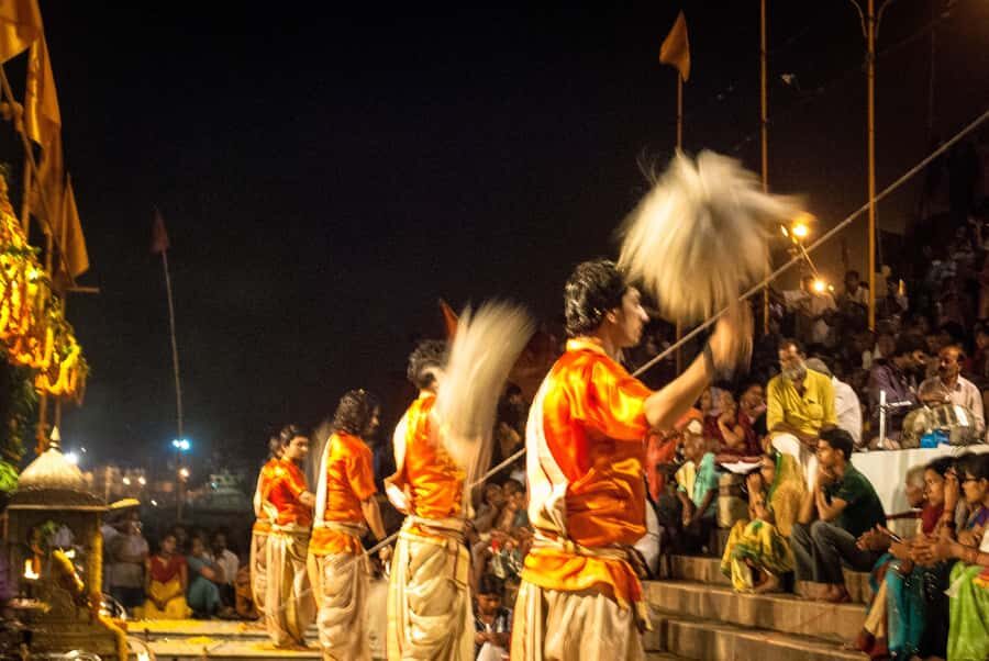 Varanasi: Half-Day City Tour and Evening Aarti (Worship) - The one-hour Ganges boat ride for sunset worship views