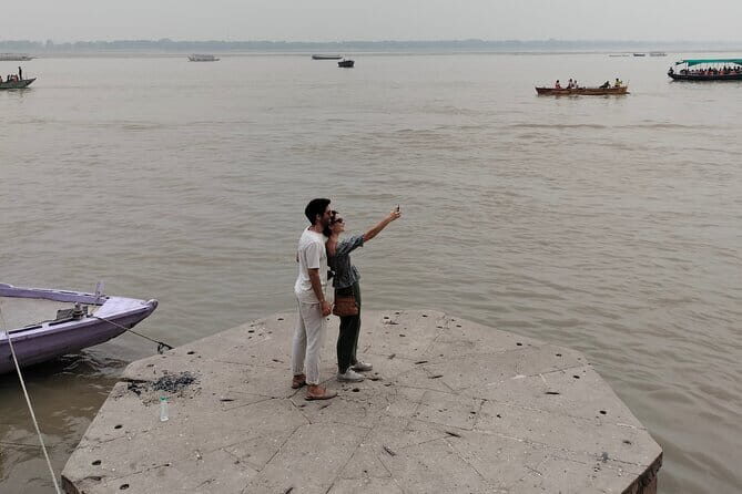 Varanasi Half day south and north Heritage walking tour - Hanuman Ghat, akhada life, and Shiva temple lane