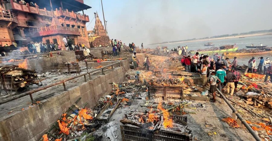 Varanasi: Manikarnika Ghat (Oldest Cremation Site) Tour - Price and Value for a Small-Group Guided Visit