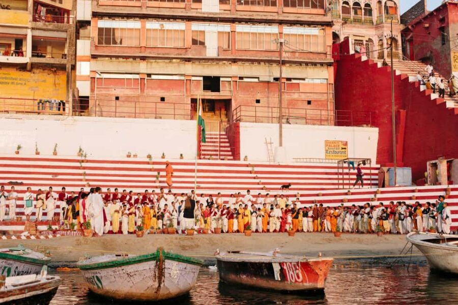Varanasi. Sunrise & Morning Down Town. Walking Tour - Dashashwamedh Ghat Sunrise Boat: The View and the Real Life