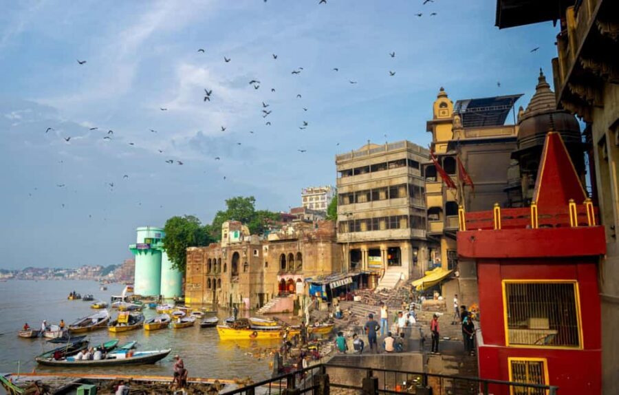 Varanasi Sunrise Tour with Ganga Aarti & Free Boat Ride - What’s included, what’s not, and what you should bring