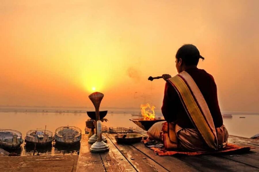 Varanasi Sunrise Tour with Ganga Aarti & Free Boat Ride - Should you book this Varanasi sunrise tour?