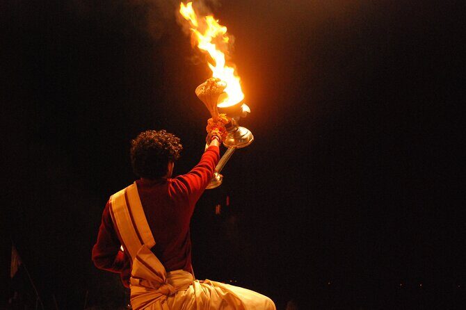 Varanasi Temples and City Sightseeing Walking Tour - Temple Ceremonies and Old Town Ghats in One Guided Flow