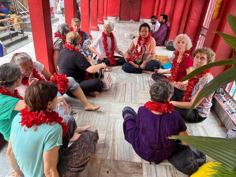 Visit the 3 largest temples in Benares - Sankat Mochan Hanuman Mandir: power you can understand