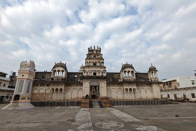 Walking Sightseeing Tour - The Shine Pushkar - Pushkar Lake: the holy circuit, sunset point, and the 52 ghats