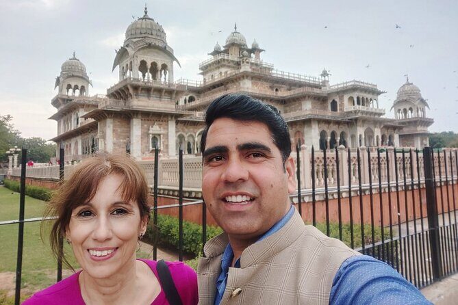 Walking Tour of Pink City (World Heritage Site) with Local Guide - Stop 3: Bapu Bazar textiles, and why it’s a good mid-tour reset
