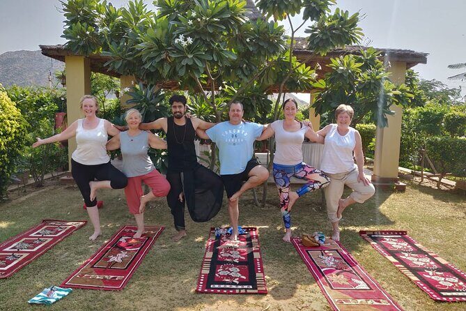 Yoga class in Delhi - Quick hits before you book