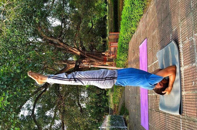 Yoga with Manjeet - Who should book this yoga and meditation session